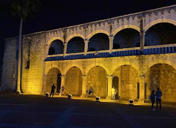 dominican-republic/santo-domingo/landmark/plaza-maria-de-toledo