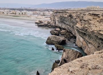 oman/dhofar-region/landmark/mazar-siyahi-mansat-mushahada