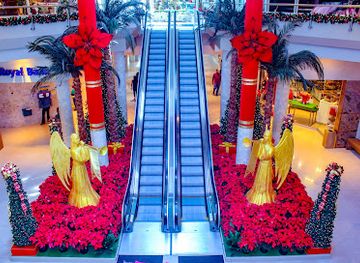 The Falls at Westmall