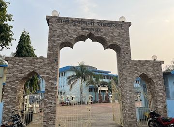india/jabalpur/sadar-bazaar/landmark/rani-durgavati-fort-museum