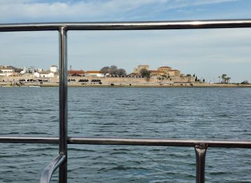 portugal/faro/landmark/ferry-praia-de-faro