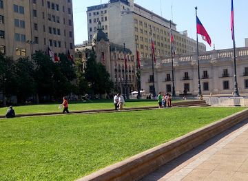 chile/metropolitan-region-of-santiago/landmark/constitution-place
