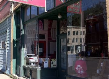 idaho/sawtooth/landmark/oasis-bordello-museum