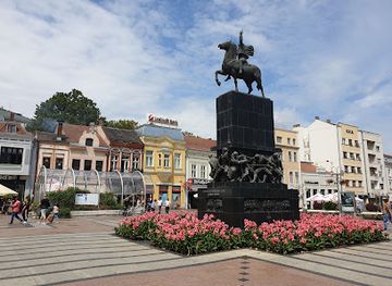 serbia/nis/landmark/king-milan-square