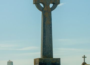 united-kingdom/caernarfonshire/landmark/celtic-cross