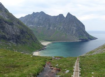 norway/lofoten-islands/landmark/kvalvika-beach