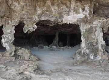 aruba/fontein-cave/landmark/huliba-cave