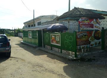 ghana/cape-coast/landmark/emma-locals