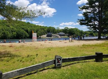 connecticut/eastern-connecticut/landmark/indian-well-state-park