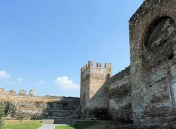 greece/thessaloniki/landmark/western-walls-of-thessalonica