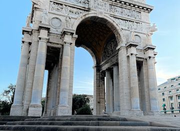 italy/genoa/foce/landmark/piazza-della-vittoria