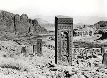 armenia/kapan/landmark/armenian-cemetary-in-old-jugha