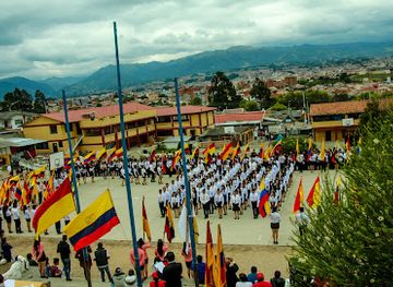 ecuador/azuay-region/landmark/ruinas-de-todos-santos