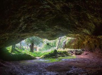 india/goa/landmark/rivona-buddhist-caves