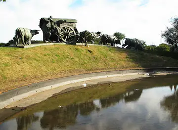 Carreta Monument