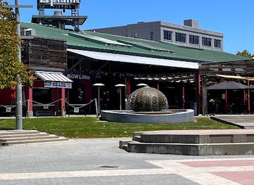 california/oakland/downtown-oakland/landmark/jack-london-square