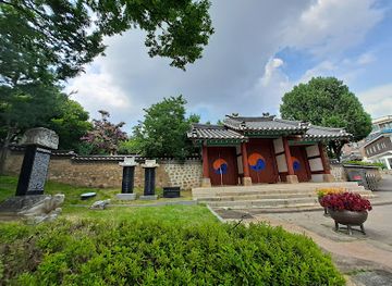 south-korea/suwon/landmark/suwon-hyanggyo