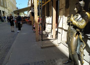 ukraine/lviv/landmark/monument-to-leopold-von-sacher-masoch