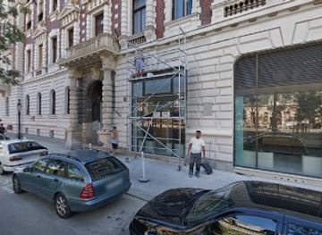 hungary/budapest/andrassy-avenue/landmark/memorial-of-margit-graber