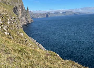 faroe-islands/miovagur/landmark/bosdalafossur-waterfall