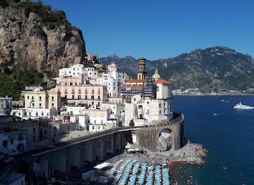 italy/campania/landmark/torre-dello-ziro