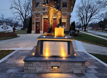 illinois/elgin/landmark/elgin-fire-barn-no-5-museum
