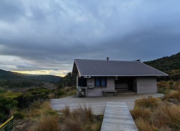new-zealand/tongariro-national-park/landmark/whakapapaiti-hut