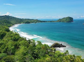 costa-rica/manuel-antonio-national-park/landmark/playa-playitas-manuel-antonio-playitas-beach