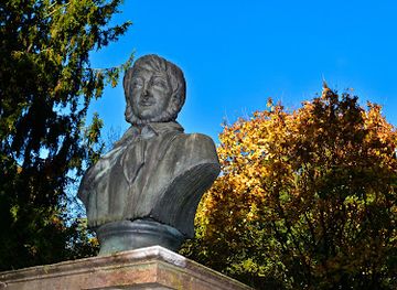 poland/kuyavia/landmark/maurycy-mochnacki-monument