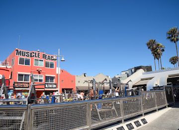 california/venice-beach/landmark/muscle-beach-venice-hall-of-fame-betty-weider