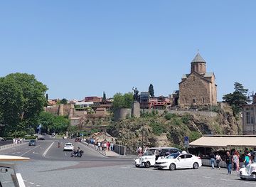 georgia/tbilisi/landmark/sayat-nova-sculpture