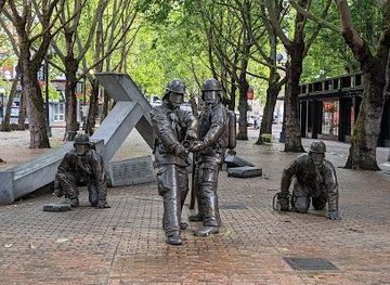washington/bellevue/landmark/memorial-to-fallen-firefighters