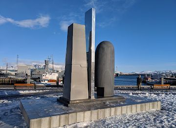 iceland/reykjavik-capital-area/landmark/eve-online-monument