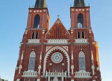 poland/czestochowa/landmark/cathedral-basilica-of-the-holy-family-czestochowa