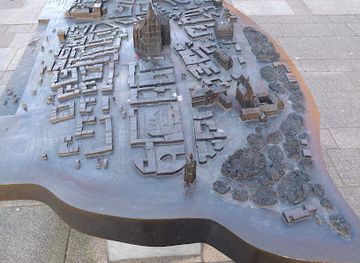 germany/rostock/landmark/rostock-bronze