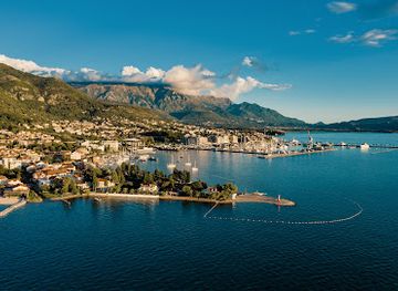 montenegro/tivat/landmark/plaza-ponta