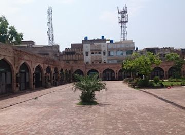 pakistan/peshawar/qissa-khwani-bazaar/landmark/tehsil-old-ruins