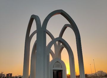 qatar/al-daayen/landmark/arches-monument