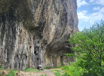 Granitem arch