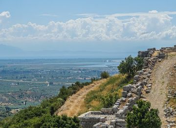 greece/western-greece/landmark/archaeological-site-of-plevrona-pleuron