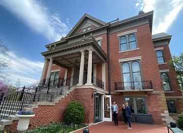 illinois/springfield/landmark/illinois-governor-s-mansion