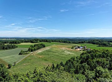 germany/franconian-switzerland/landmark/quackenschloss-cave