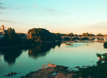 france/centre-val-de-loire/landmark/my-loire-valley