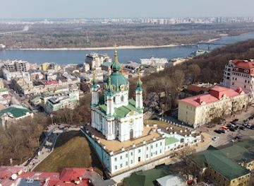 ukraine/kyiv/landmark/tithe-church