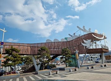 south-korea/yeosu-ocean-park/landmark/yi-sun-sin-square