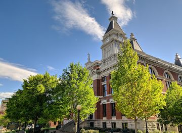 tennessee/clarksville/landmark/montgomery-county-historic-courthouse