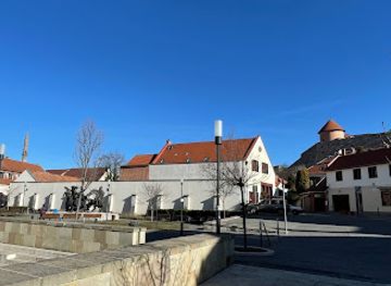 hungary/eger/landmark/vegvari-vitezek-tere