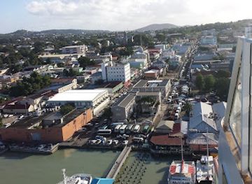 antigua-and-barbuda/barbuda/landmark/heritage-quay-complex
