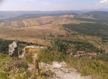 kosovo/gollak/landmark/zvechan-fortress