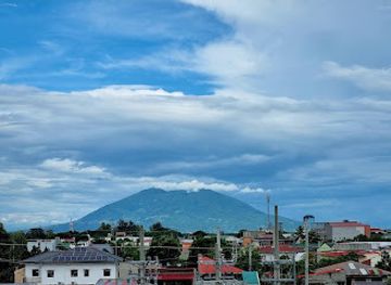 philippines/angeles-city/malabanias/landmark/the-sky-line-sm-city-clark